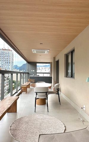 Apartamento à venda com 155m², 3 quartos e 2 vagas Apartamento à venda com 155m², 3 quartos e 2 vagasVaranda