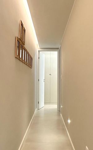 Apartamento à venda com 155m², 3 quartos e 2 vagas Apartamento à venda com 155m², 3 quartos e 2 vagasCorredor