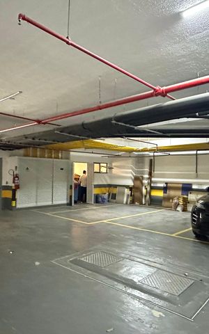 Apartamento à venda com 155m², 3 quartos e 2 vagas Apartamento à venda com 155m², 3 quartos e 2 vagasÁrea comum