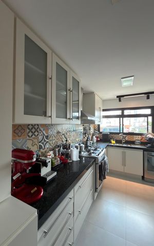 Apartamento para alugar com 185m², 4 quartos e 3 vagas Apartamento para alugar com 185m², 4 quartos e 3 vagasCozinha