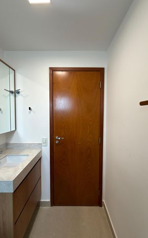 Apartamento para alugar com 185m², 4 quartos e 3 vagas Apartamento para alugar com 185m², 4 quartos e 3 vagasQuarto 2 - Suíte Banheiro