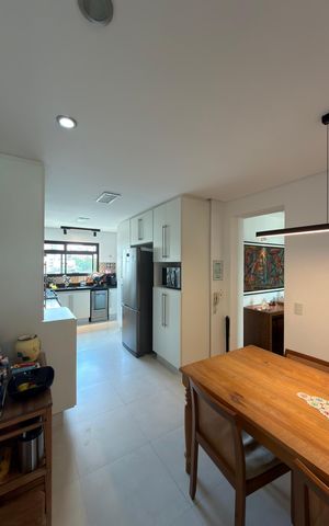Apartamento para alugar com 185m², 4 quartos e 3 vagas Apartamento para alugar com 185m², 4 quartos e 3 vagasCozinha