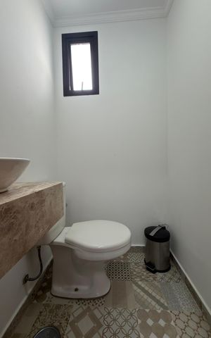 Apartamento para alugar com 185m², 4 quartos e 3 vagas Apartamento para alugar com 185m², 4 quartos e 3 vagasLavabo