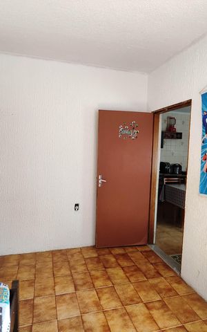Casa à venda com 197m², 6 quartos e 2 vagas