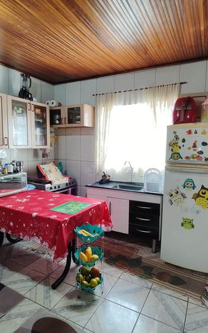 Casa à venda com 197m², 6 quartos e 2 vagas
