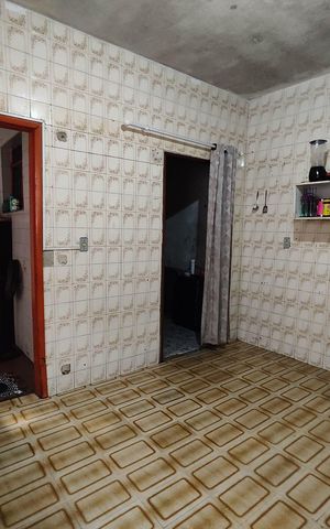 Casa à venda com 197m², 6 quartos e 2 vagas