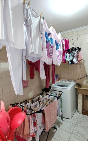 Casa à venda com 197m², 6 quartos e 2 vagas