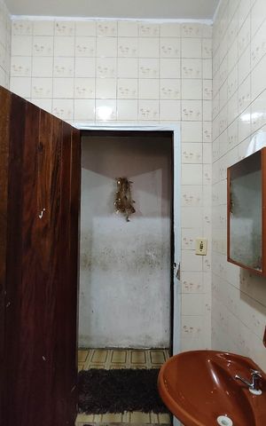 Casa à venda com 197m², 6 quartos e 2 vagas