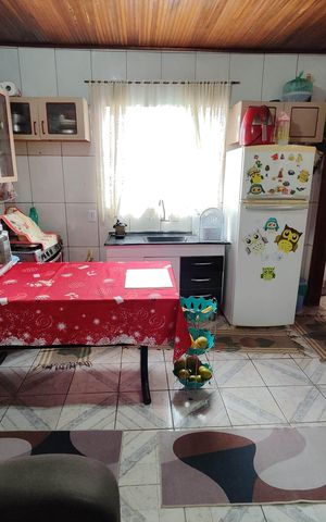 Casa à venda com 197m², 6 quartos e 2 vagas
