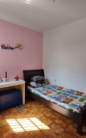 Casa à venda com 197m², 6 quartos e 2 vagas