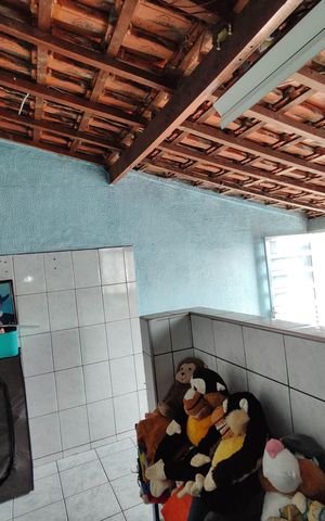 Casa à venda com 197m², 6 quartos e 2 vagas
