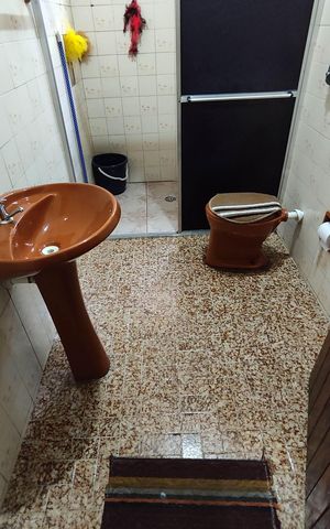 Casa à venda com 197m², 6 quartos e 2 vagas