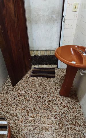 Casa à venda com 197m², 6 quartos e 2 vagas