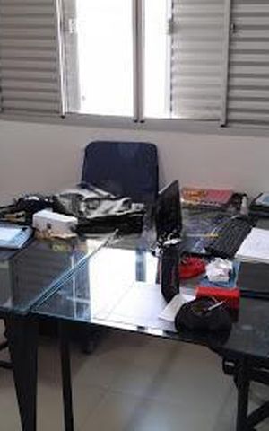 Casa à venda com 179m², 3 quartos e sem vaga