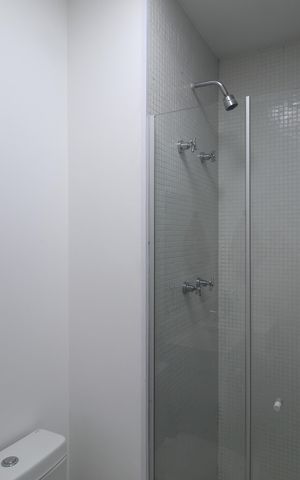 Apartamento à venda com 67m², 1 quarto e 2 vagasBanheiro da Suíte