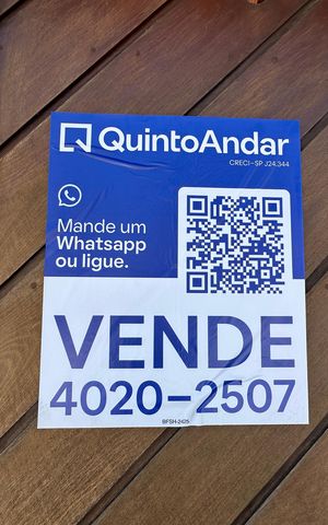 Casa à venda com 310m², 3 quartos e 10 vagas Casa à venda com 310m², 3 quartos e 10 vagasFachada