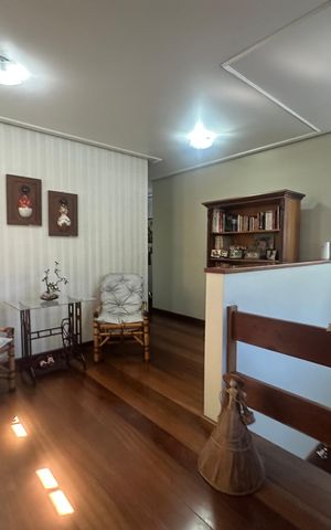 Casa à venda com 310m², 3 quartos e 10 vagas Casa à venda com 310m², 3 quartos e 10 vagasSala intima