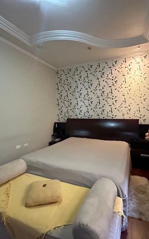 Casa à venda com 310m², 3 quartos e 10 vagas Casa à venda com 310m², 3 quartos e 10 vagasSuíte