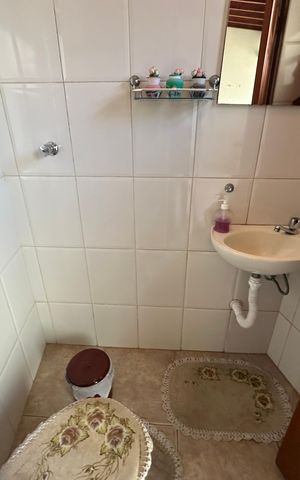 Casa à venda com 310m², 3 quartos e 10 vagas Casa à venda com 310m², 3 quartos e 10 vagasBanheiro - churrasqueira