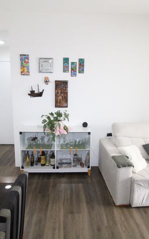 Apartamento para alugar com 62m², 2 quartos e 1 vagaSala