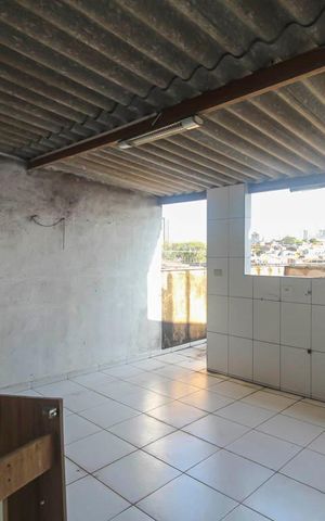 Casa à venda com 150m², 5 quartos e 2 vagas Casa à venda com 150m², 5 quartos e 2 vagasÁrea de Serviço 3