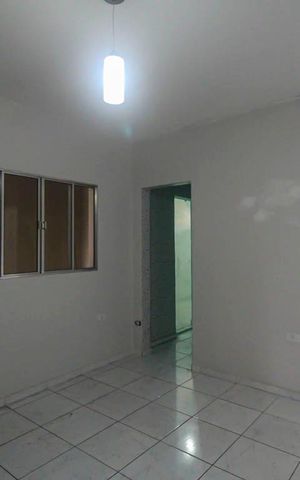 Casa à venda com 150m², 5 quartos e 2 vagas Casa à venda com 150m², 5 quartos e 2 vagasSala 3