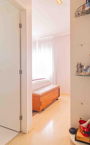 Apartamento à venda com 94m², 3 quartos e 2 vagas Apartamento à venda com 94m², 3 quartos e 2 vagasSuíte