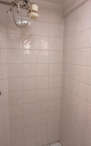 Apartamento à venda com 138m², 5 quartos e 2 vagasBanheiro de serviço