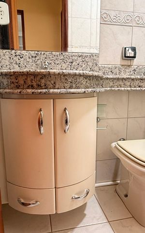 Apartamento à venda com 138m², 5 quartos e 2 vagasBanheiro Social
