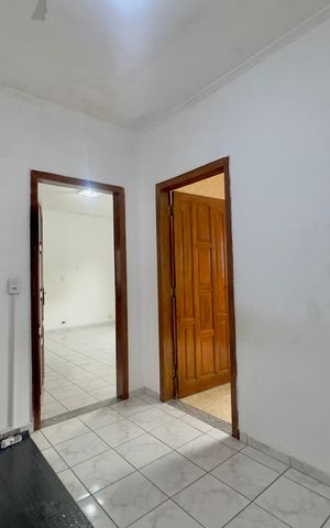 Casa para alugar com 90m², 2 quartos e sem vaga Casa para alugar com 90m², 2 quartos e sem vagaHall