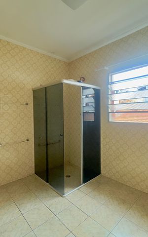 Casa para alugar com 90m², 2 quartos e sem vaga Casa para alugar com 90m², 2 quartos e sem vagaBanheiro