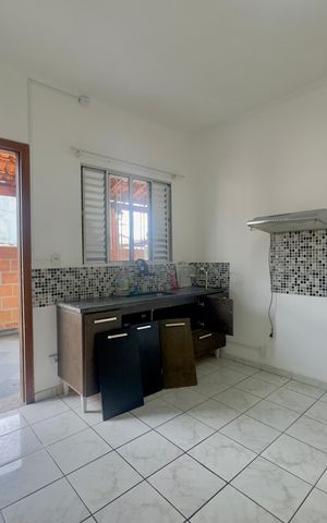 Casa para alugar com 90m², 2 quartos e sem vaga Casa para alugar com 90m², 2 quartos e sem vagaCozinha
