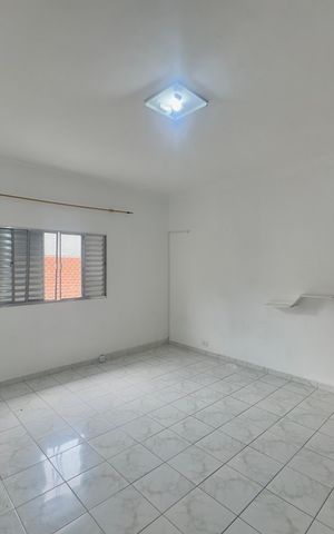 Casa para alugar com 90m², 2 quartos e sem vaga Casa para alugar com 90m², 2 quartos e sem vagaQuarto 2