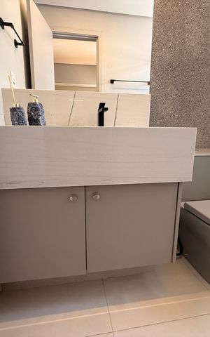 Apartamento à venda com 137m², 3 quartos e 2 vagasBanheiro da Suíte 2