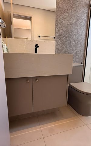 Apartamento à venda com 137m², 3 quartos e 2 vagasBanheiro da Suíte 1