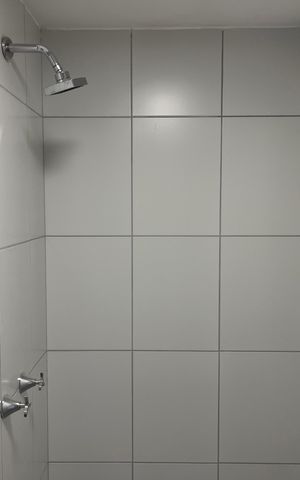 Apartamento à venda com 42m², 2 quartos e 1 vaga Apartamento à venda com 42m², 2 quartos e 1 vagaBanheiro