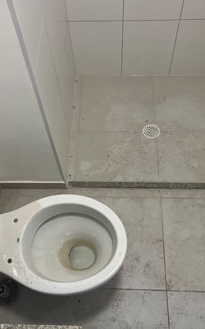 Apartamento à venda com 42m², 2 quartos e 1 vaga Apartamento à venda com 42m², 2 quartos e 1 vagaBanheiro