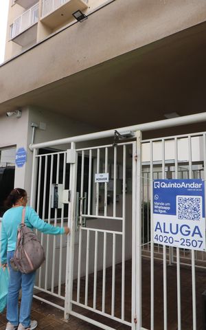 Apartamento para alugar com 35m², 2 quartos e sem vagaFachada e portaria