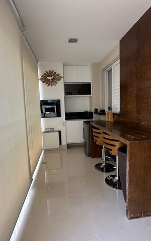 Apartamento à venda com 105m², 2 quartos e 2 vagas Apartamento à venda com 105m², 2 quartos e 2 vagasVaranda da Sala