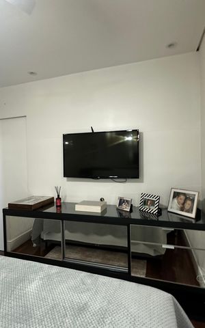 Apartamento à venda com 105m², 2 quartos e 2 vagas Apartamento à venda com 105m², 2 quartos e 2 vagasSuíte