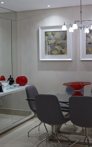 Apartamento à venda com 105m², 2 quartos e 2 vagas Apartamento à venda com 105m², 2 quartos e 2 vagasSala