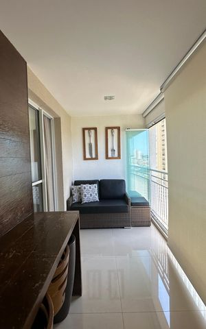 Apartamento à venda com 105m², 2 quartos e 2 vagas Apartamento à venda com 105m², 2 quartos e 2 vagasVaranda da Sala