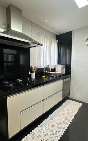 Apartamento à venda com 105m², 2 quartos e 2 vagas Apartamento à venda com 105m², 2 quartos e 2 vagasCozinha