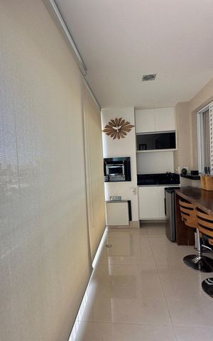Apartamento à venda com 105m², 2 quartos e 2 vagas Apartamento à venda com 105m², 2 quartos e 2 vagasVaranda da Sala