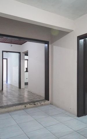 Casa para alugar com 80m², 3 quartos e 1 vagaSala