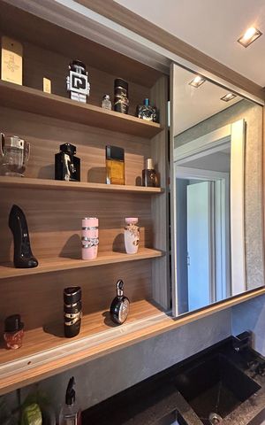 Apartamento à venda com 44m², 2 quartos e 1 vaga Apartamento à venda com 44m², 2 quartos e 1 vagaBanheiro social