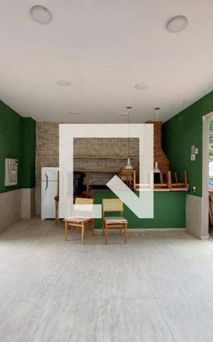 Apartamento à venda com 44m², 2 quartos e 1 vaga Apartamento à venda com 44m², 2 quartos e 1 vagaChurrasqueira
