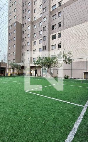 Apartamento à venda com 44m², 2 quartos e 1 vaga Apartamento à venda com 44m², 2 quartos e 1 vagaQuadro