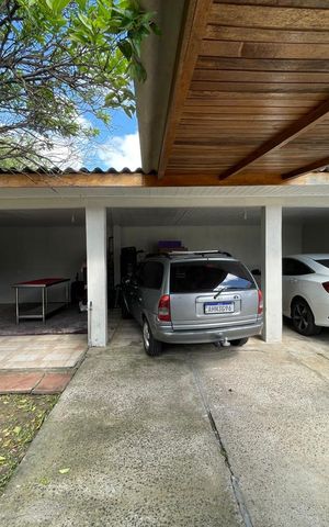 Casa à venda com 360m², 2 quartos e 2 vagas