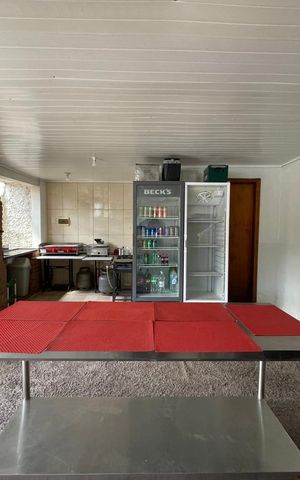 Casa à venda com 360m², 2 quartos e 2 vagas